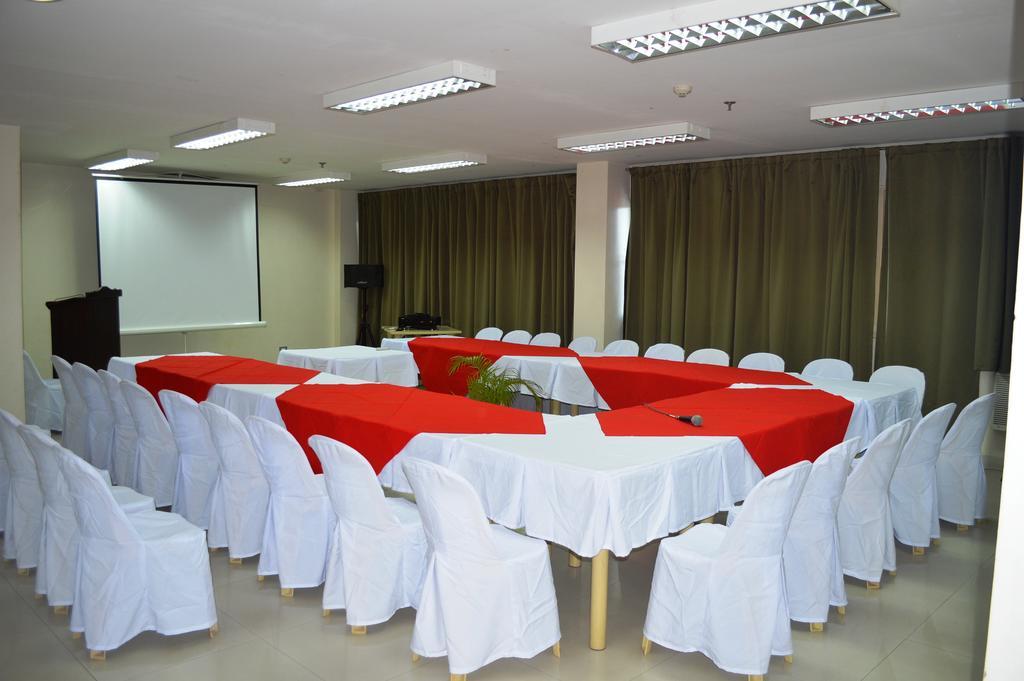 Alu Hotel Davao Экстерьер фото
