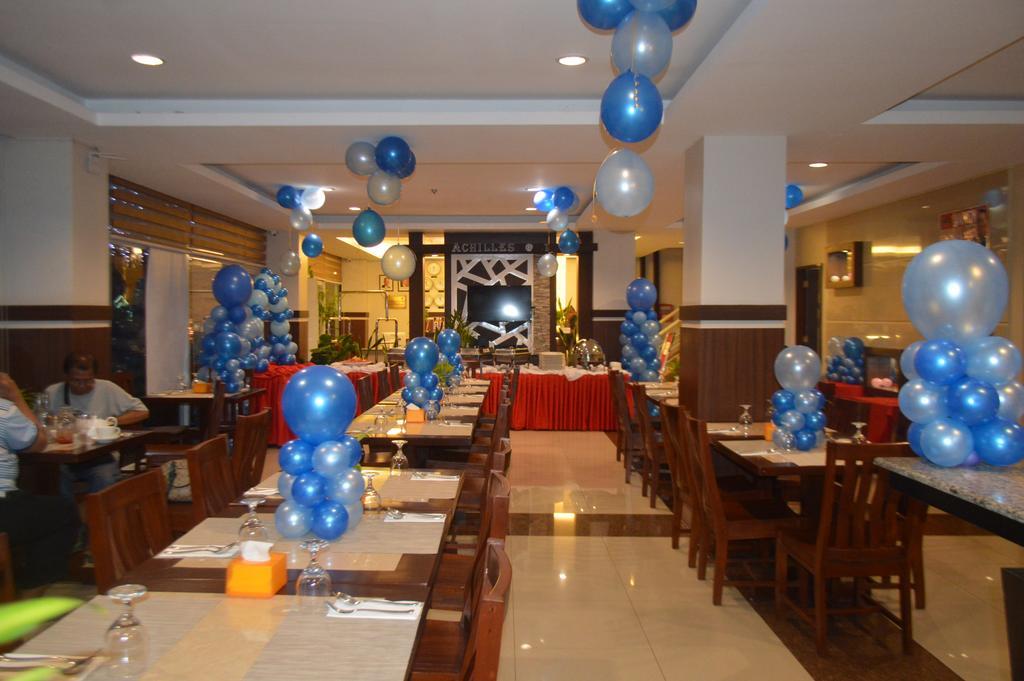 Alu Hotel Davao Экстерьер фото