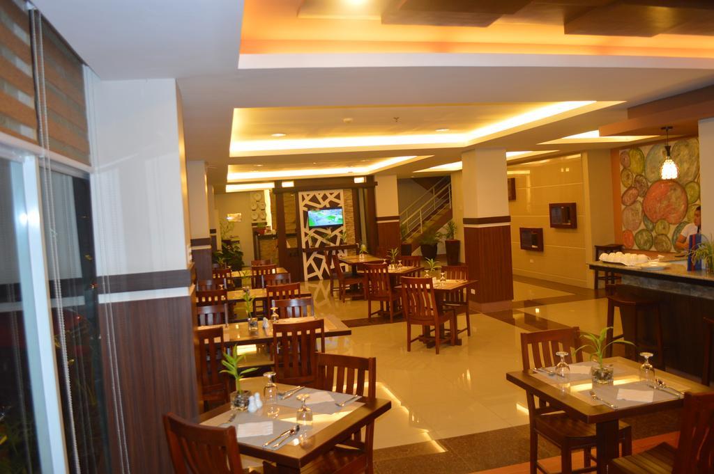 Alu Hotel Davao Экстерьер фото