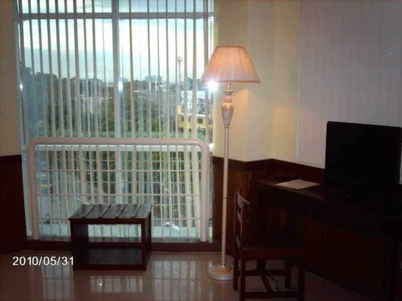 Alu Hotel Davao Экстерьер фото