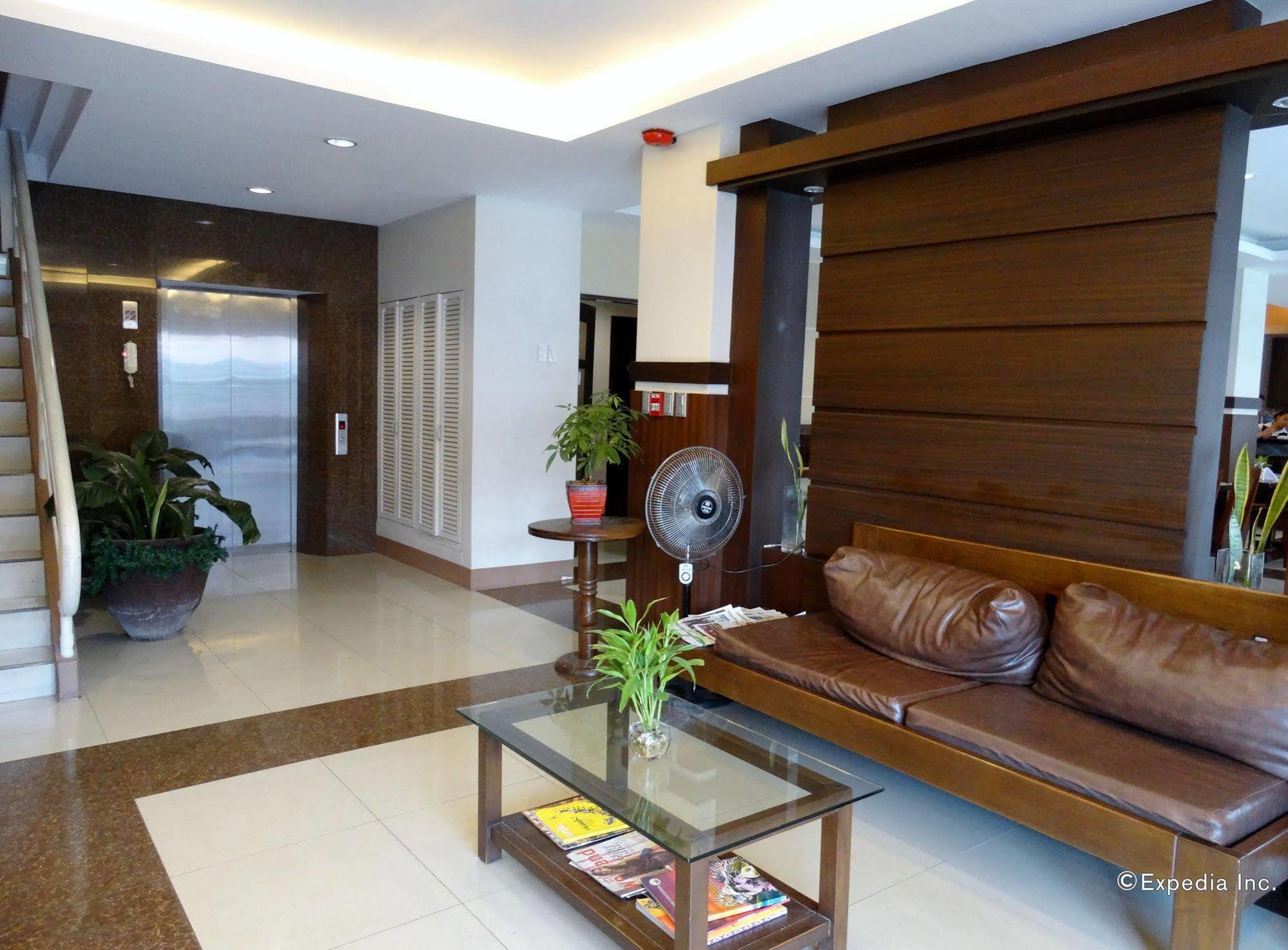 Alu Hotel Davao Экстерьер фото