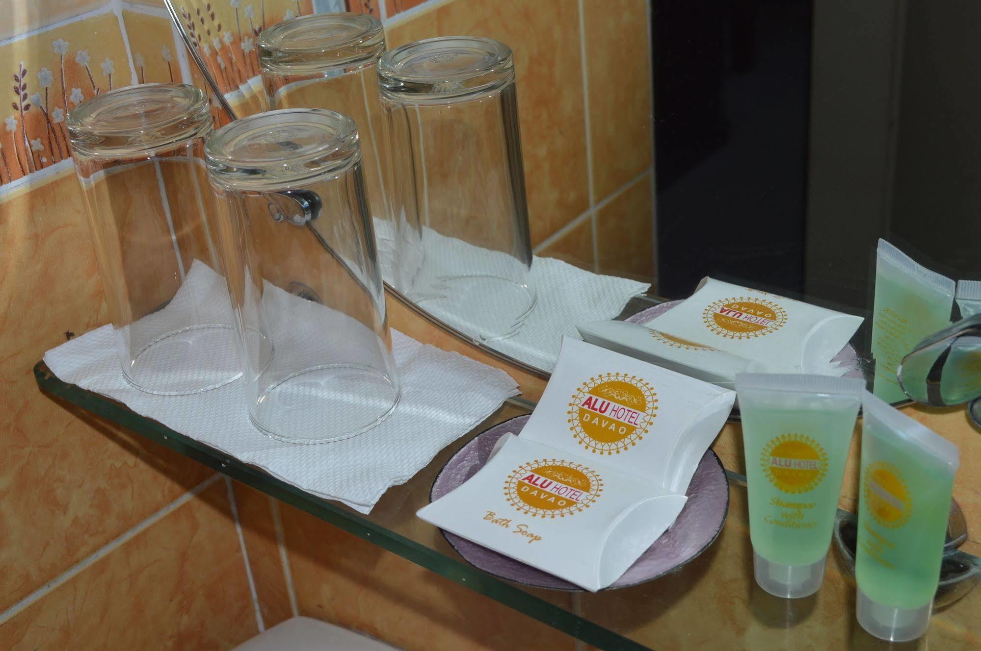 Alu Hotel Davao Экстерьер фото